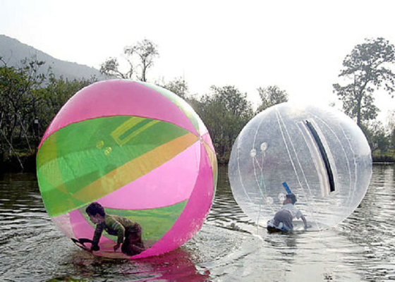 Boule de marche gonflable de connexion de corde de sécurité, promenade sur le diamètre de la bulle 2.0m 2.5m de l'eau