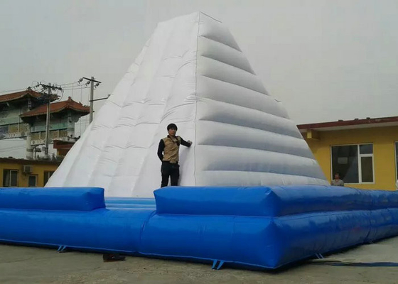 Mur s'élevant gonflable commercial, bâche de PVC de Platon de mur d'escalade d'explosion