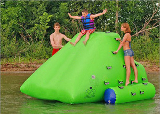 Coffre-fort gonflable coloré de taille adapté aux besoins du client par 4.5m de l'iceberg 3m pour le jeu d'amusement
