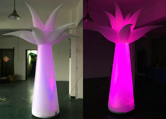 L'aspect gentil allument le nylon enduit par PVC d'Inflatables pour la publicité d'événement