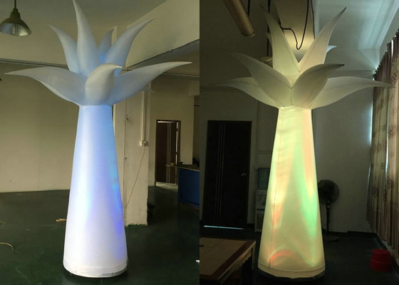 L'aspect gentil allument le nylon enduit par PVC d'Inflatables pour la publicité d'événement
