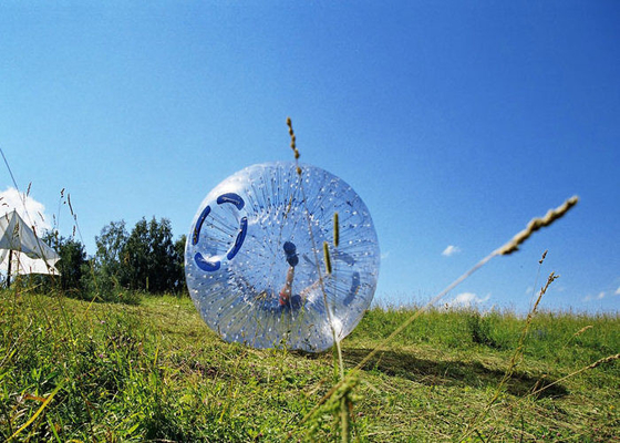 Boule extérieure gonflable de bulle de rouleau de Zorbing de diamètre des jouets 2.2m 2.6m de prairie